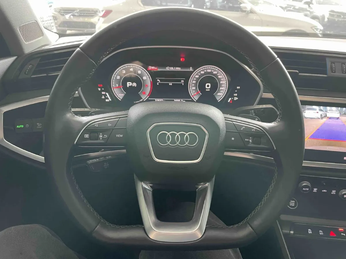 2022 Audi Q3 1.4T 150HP L4 7DCT,autocango,china used car exporter,china ev exporter,chinese used car exporter,chinese used ev exporter