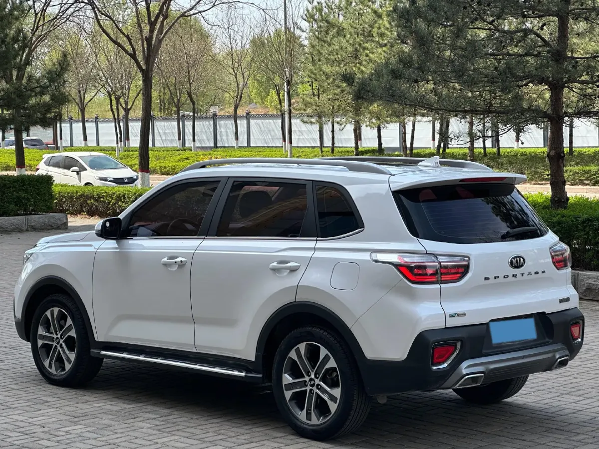 2018 Kia Sportage R 2.0L 160HP L4 6AT,autocango,china used car exporter,china ev exporter,chinese used car exporter,chinese used ev exporter