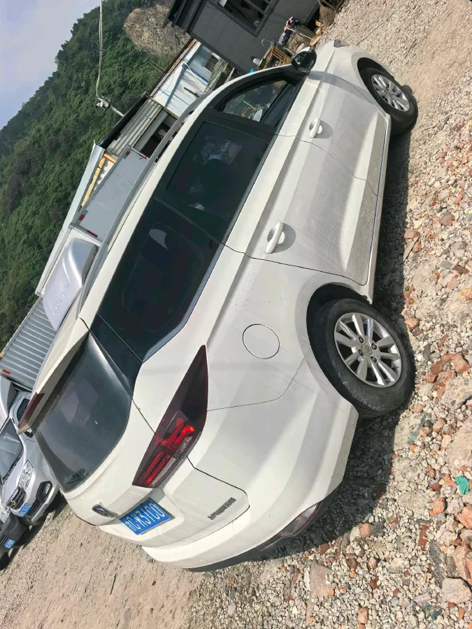 2018 BaoJun 360 1.5L 112HP L4 6MT,autocango,china used car exporter,china ev exporter,chinese used car exporter,chinese used ev exporter