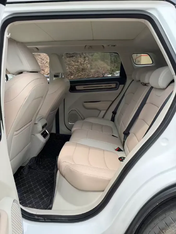 2023 Geely ICON 1.5T 181HP L4 7DCT,autocango,china used car exporter,china ev exporter,chinese used car exporter,chinese used ev exporter