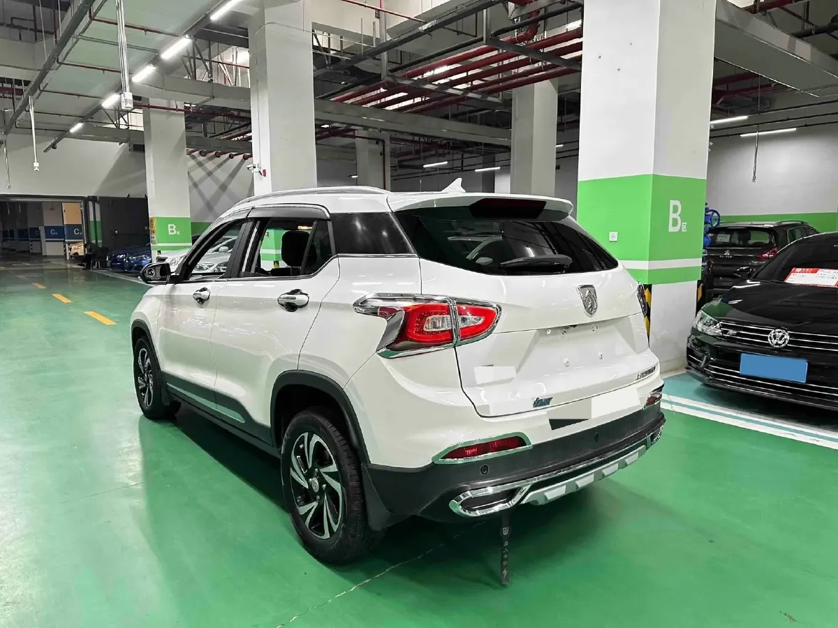 2017 BaoJun 310W 1.5L 105HP L4 6MT,autocango,china used car exporter,china ev exporter,chinese used car exporter,chinese used ev exporter