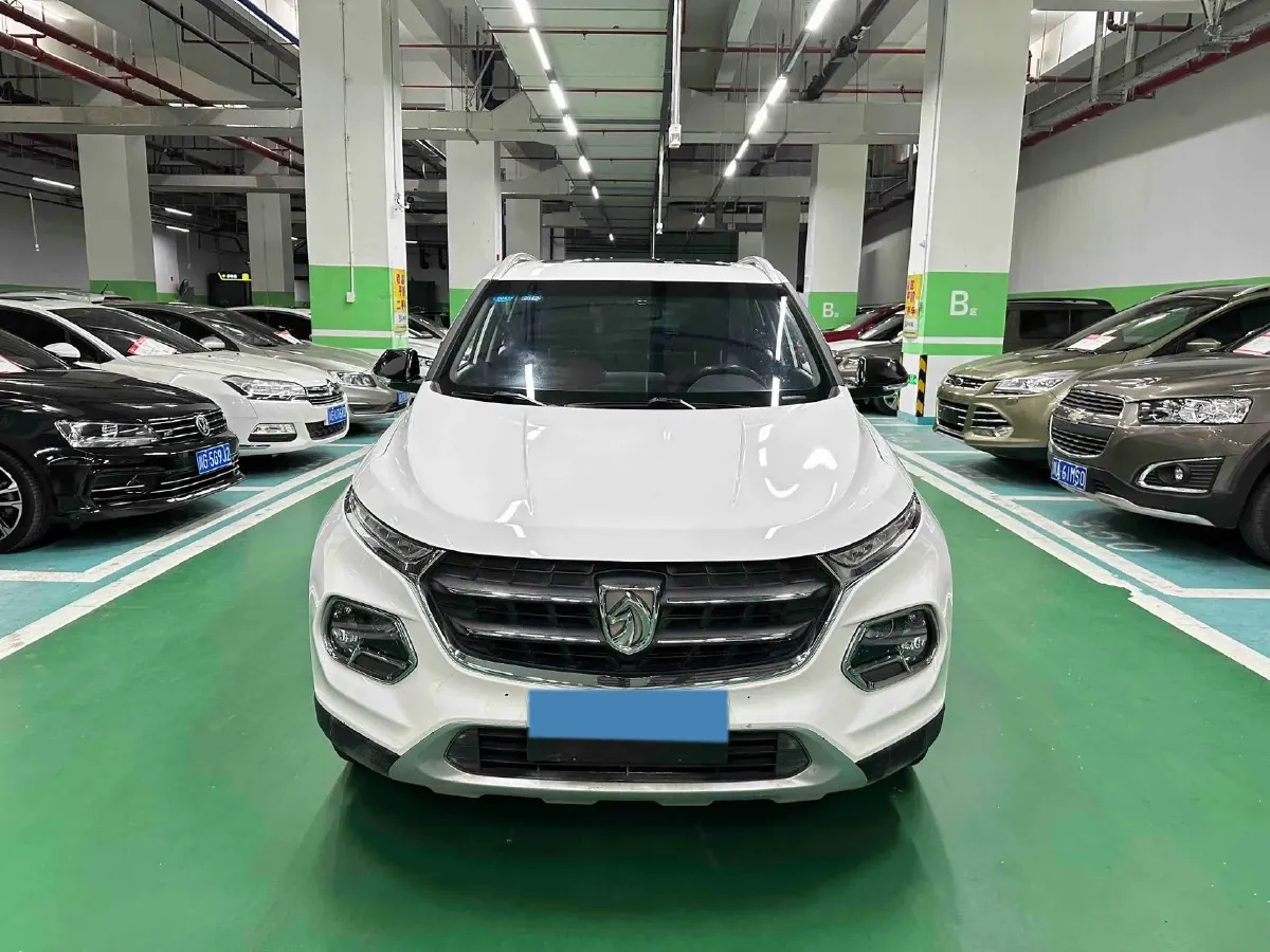 2017 BaoJun 310W 1.5L 105HP L4 6MT,autocango,china used car exporter,china ev exporter,chinese used car exporter,chinese used ev exporter