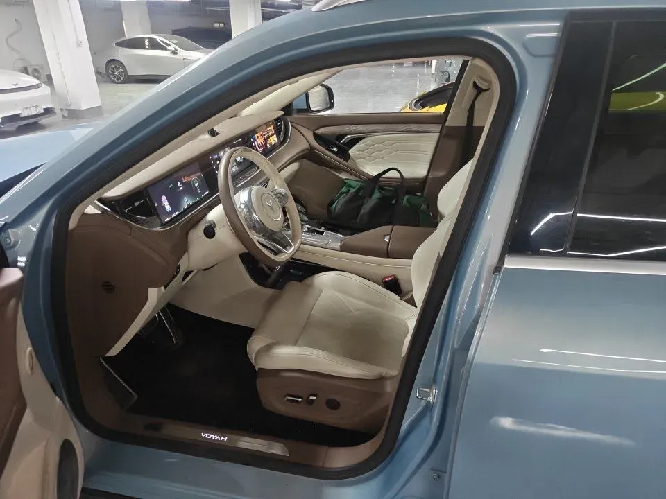 2021 Voyah FREE Range Extended 109HP REEV 33KWH,autocango,china used car exporter,china ev exporter,chinese used car exporter,chinese used ev exporter