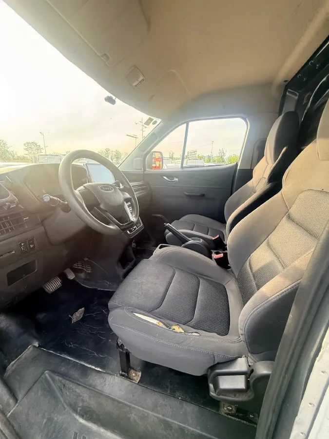 2019 Karry Dolphin EV BEV 44.5KWH,autocango,china used car exporter,china ev exporter,chinese used car exporter,chinese used ev exporter