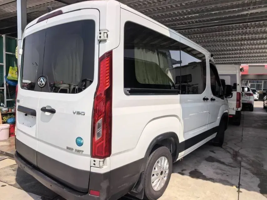 2022 JMC YuHu 9 2.0T 220HP L4 6MT,autocango,china used car exporter,china ev exporter,chinese used car exporter,chinese used ev exporter