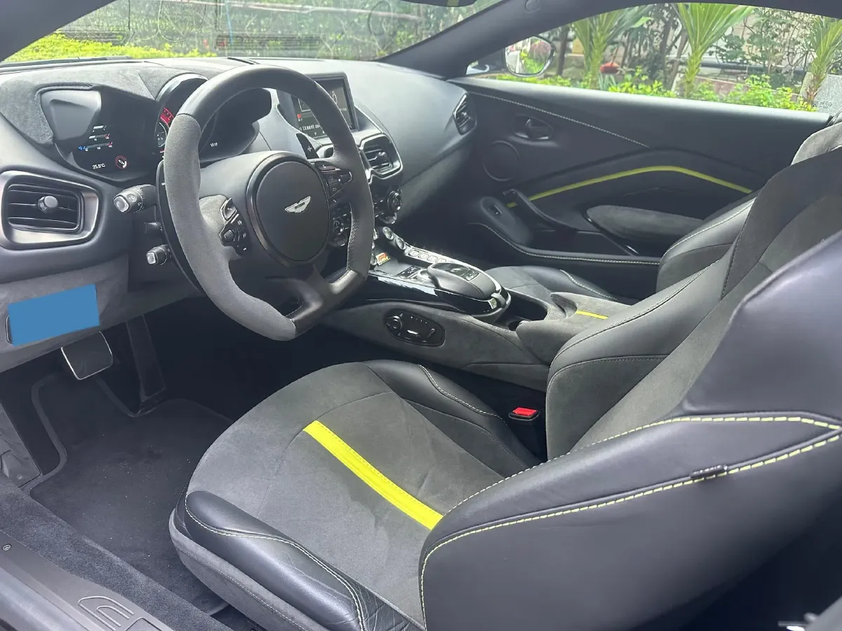 2023 Aston Martin V8 Vantage 4.0T 534HP V8 8AT,autocango,china used car exporter,china ev exporter,chinese used car exporter,chinese used ev exporter