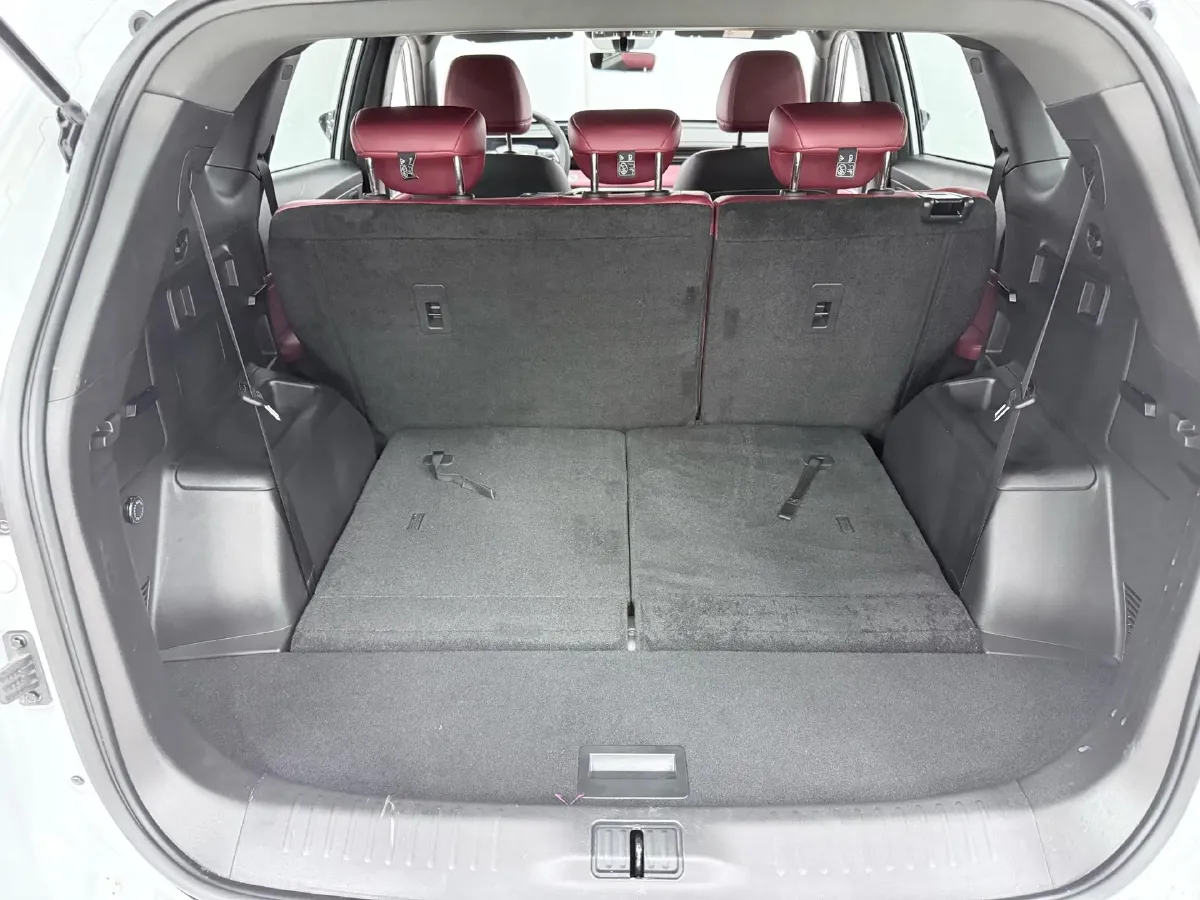 2023 ChangAn Oshan X7 Plus 1.5T 188HP L4 7DCT,autocango,china used car exporter,china ev exporter,chinese used car exporter,chinese used ev exporter
