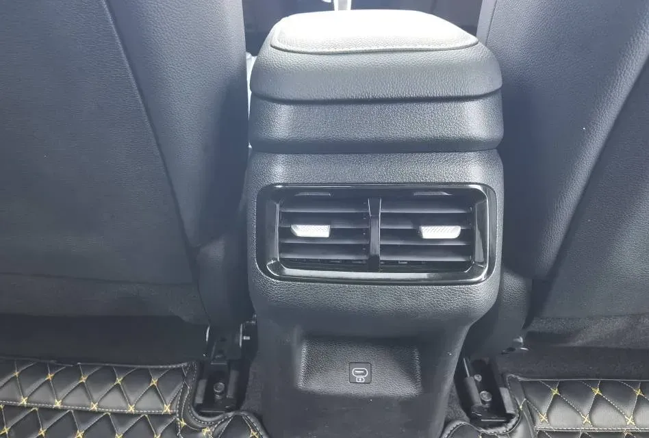 2023 Kia K3 1.4T 140HP L4 7DCT,autocango,china used car exporter,china ev exporter,chinese used car exporter,chinese used ev exporter