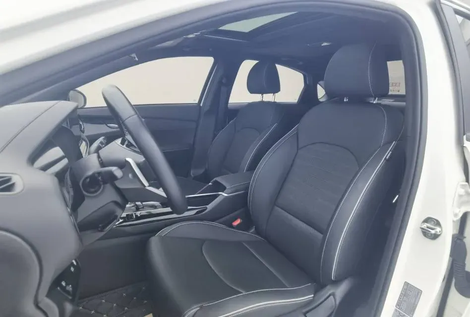 2023 Kia K3 1.4T 140HP L4 7DCT,autocango,china used car exporter,china ev exporter,chinese used car exporter,chinese used ev exporter