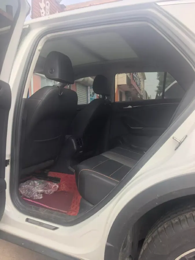 2021 Volkswagen T-Roc 1.4T 150HP L4 7DCT,autocango,china used car exporter,china ev exporter,chinese used car exporter,chinese used ev exporter