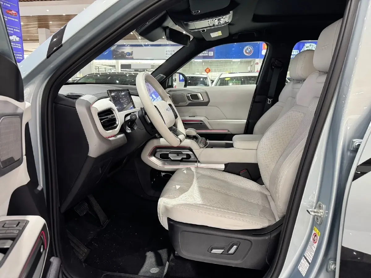 2025 FangChengBao Tai 3 BEV,autocango,china used car exporter,china ev exporter,chinese used car exporter,chinese used ev exporter