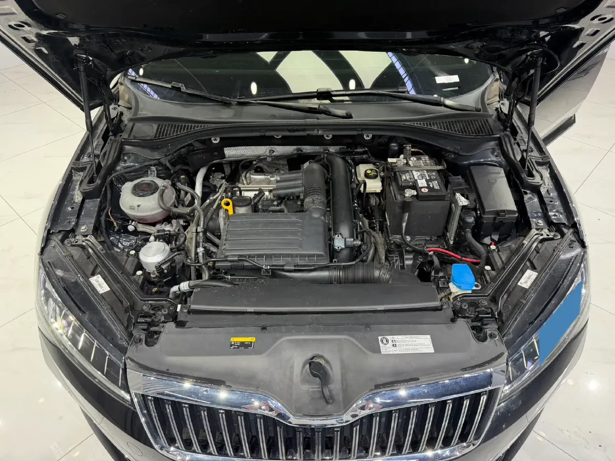 2023 Skoda Superb 1.4T 150HP L4 7DCT,autocango,china used car exporter,china ev exporter,chinese used car exporter,chinese used ev exporter