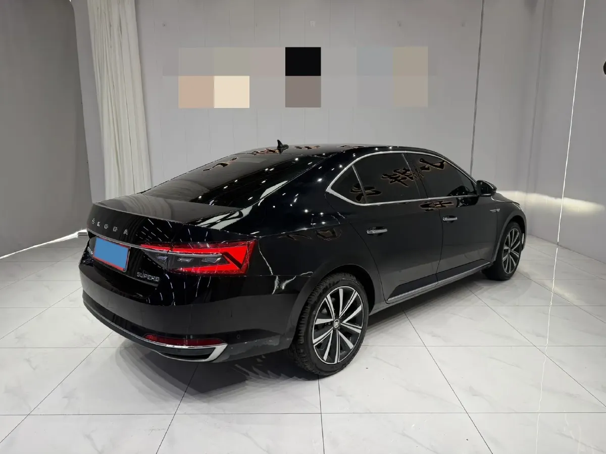 2023 Skoda Superb 1.4T 150HP L4 7DCT,autocango,china used car exporter,china ev exporter,chinese used car exporter,chinese used ev exporter