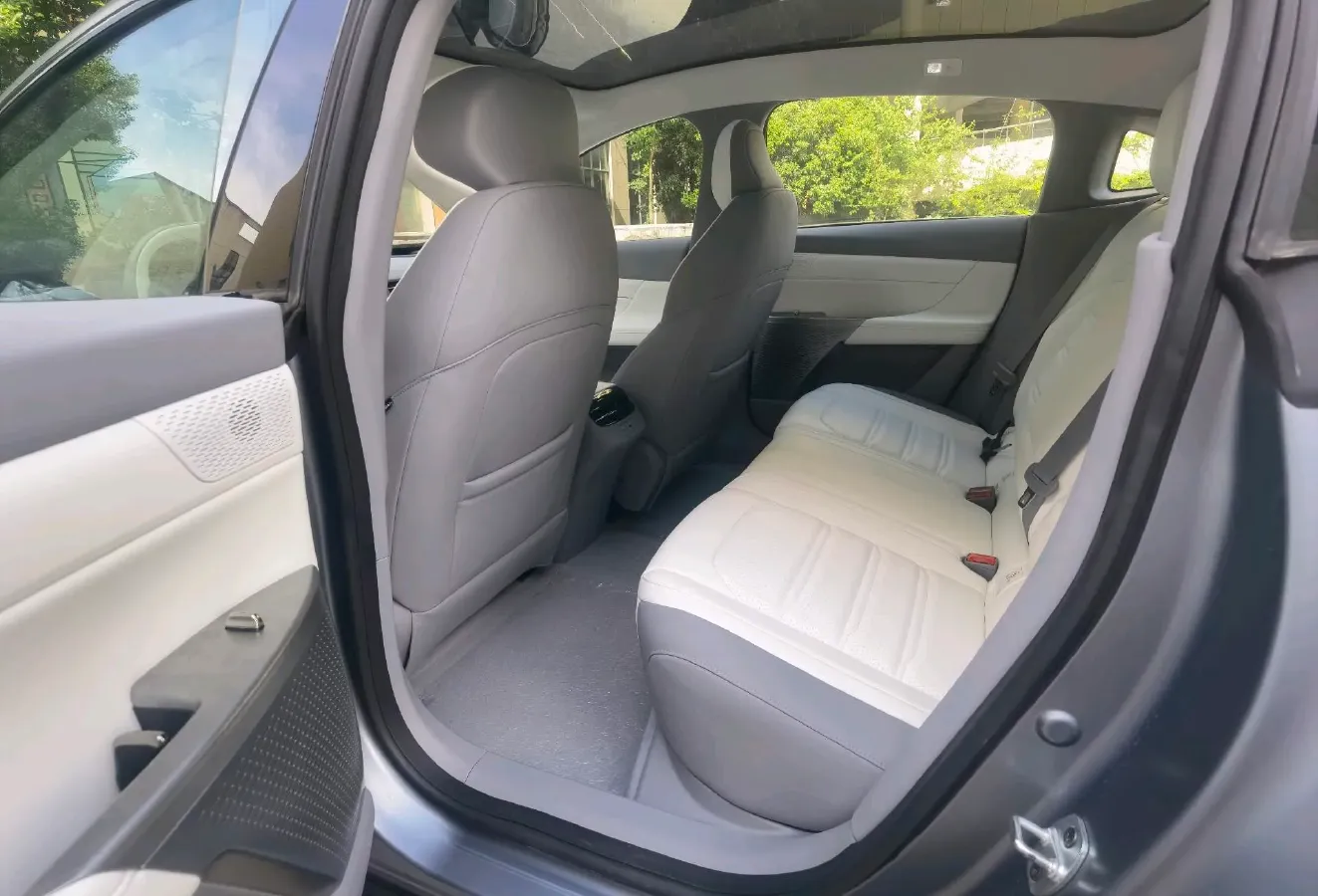 2024 DongFeng eπ eπ007 BEV 70.26KWH,autocango,china used car exporter,china ev exporter,chinese used car exporter,chinese used ev exporter