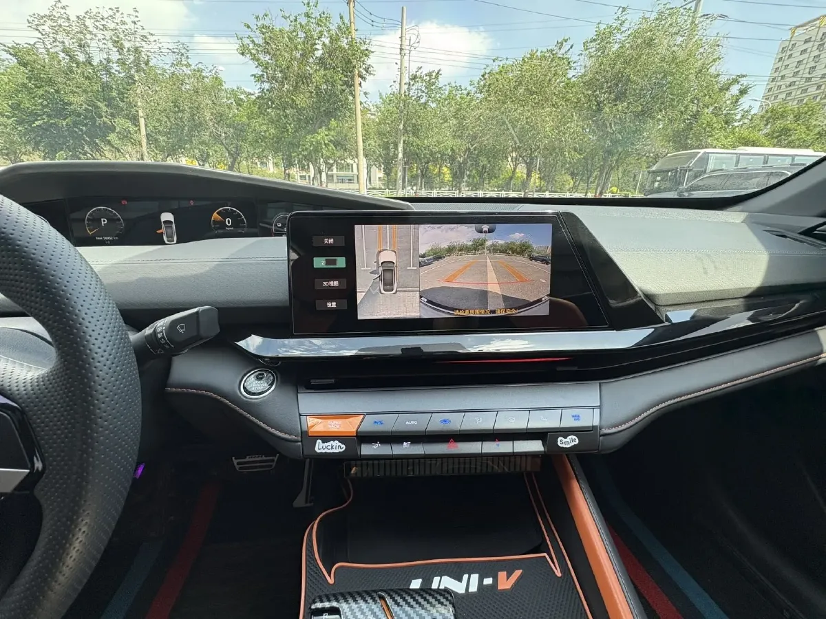 2023 ChangAn UNI-V iDD 1.5T 170HP L4 6TCT PHEV 18.4KWH,autocango,china used car exporter,china ev exporter,chinese used car exporter,chinese used ev exporter