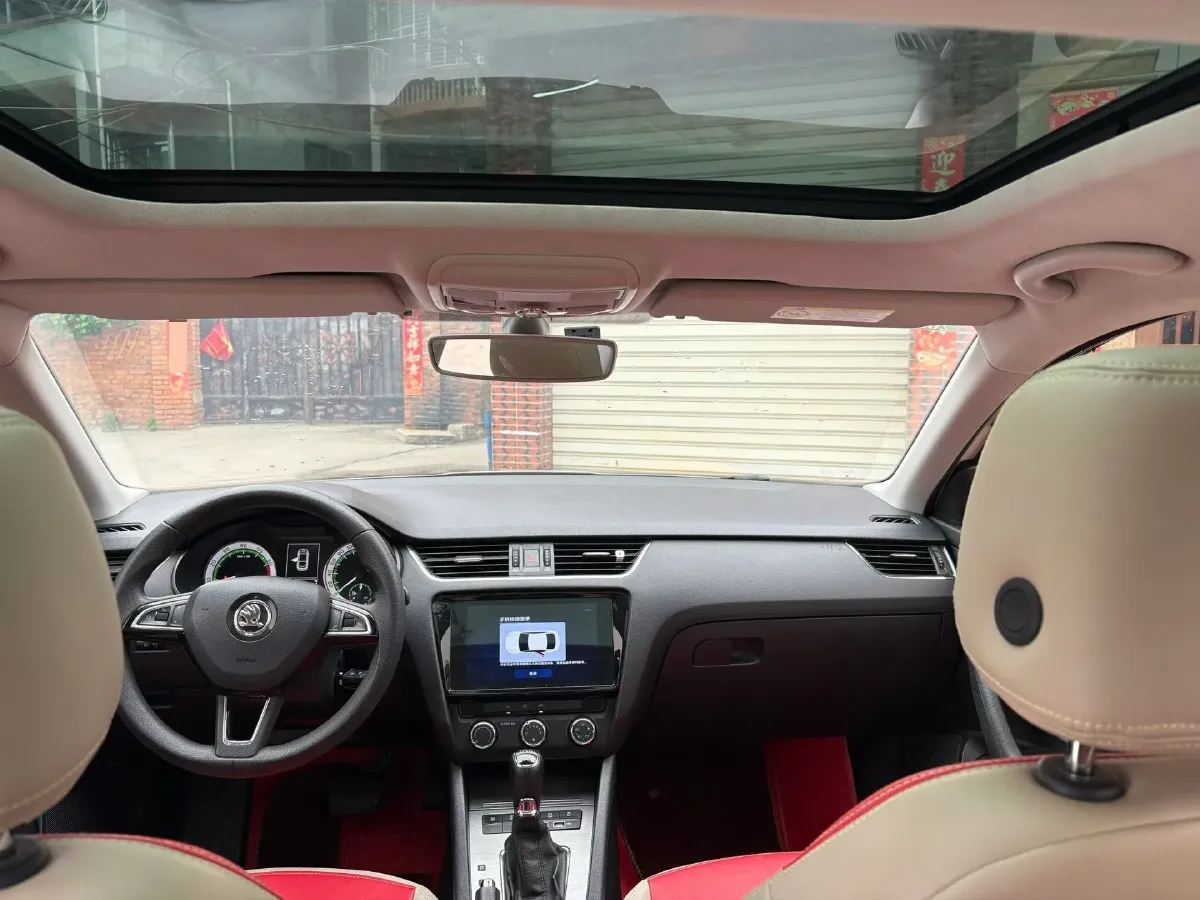 2018 Skoda Octavia 1.2T 116HP L4 7DCT,autocango,china used car exporter,china ev exporter,chinese used car exporter,chinese used ev exporter