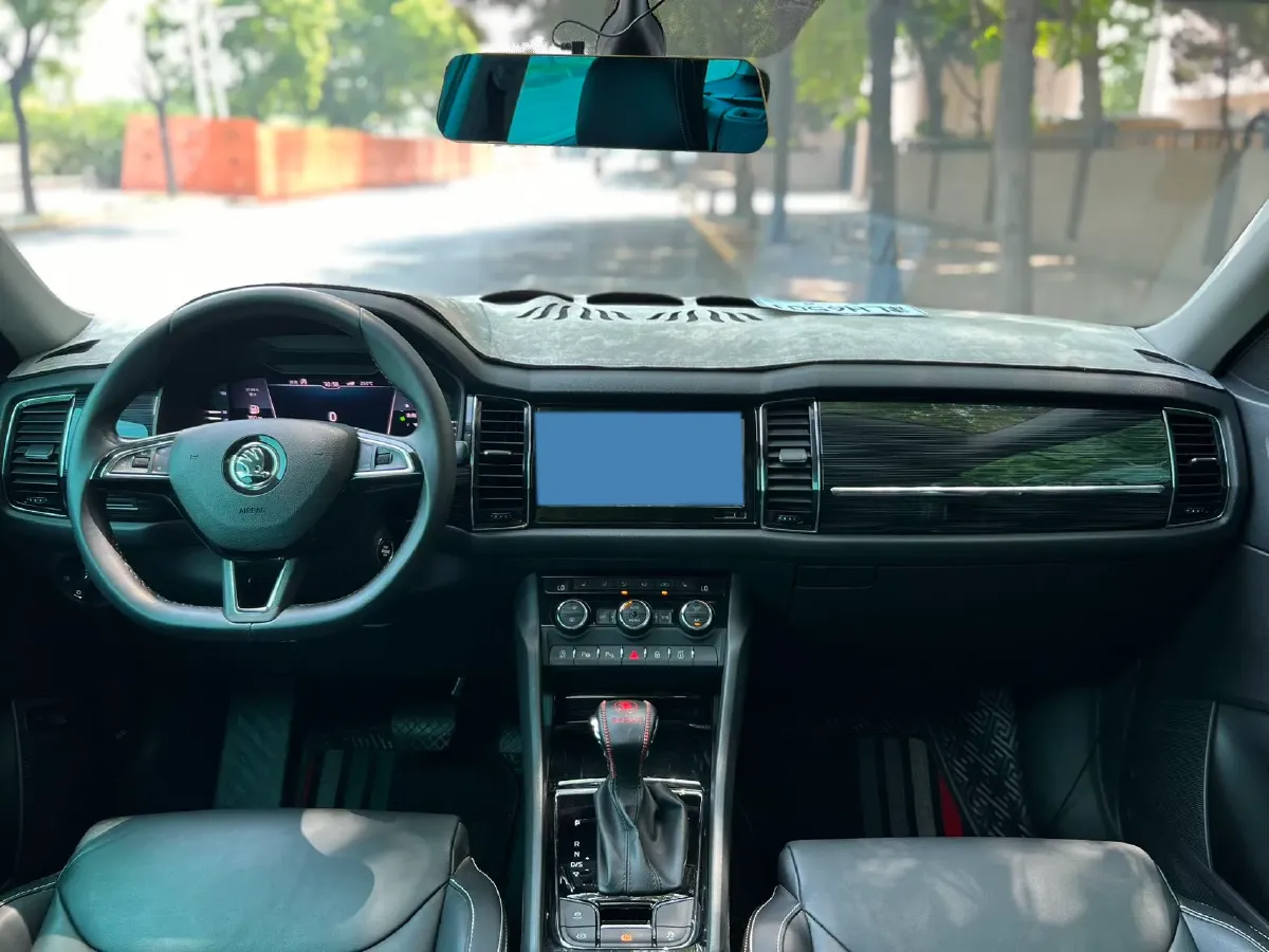 2019 Chevrolet Equinox 2.0T 260HP L4 9AT,autocango,china used car exporter,china ev exporter,chinese used car exporter,chinese used ev exporter