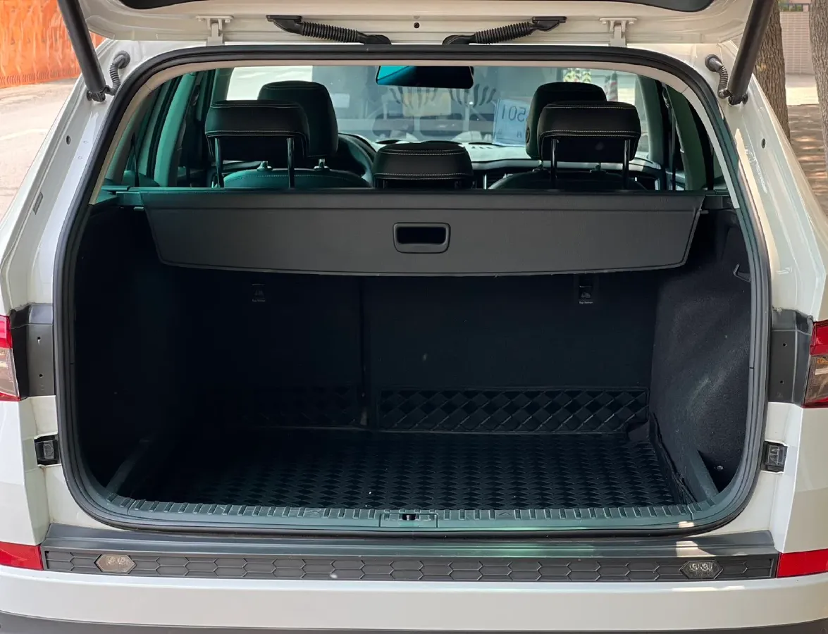 2019 Chevrolet Equinox 2.0T 260HP L4 9AT,autocango,china used car exporter,china ev exporter,chinese used car exporter,chinese used ev exporter