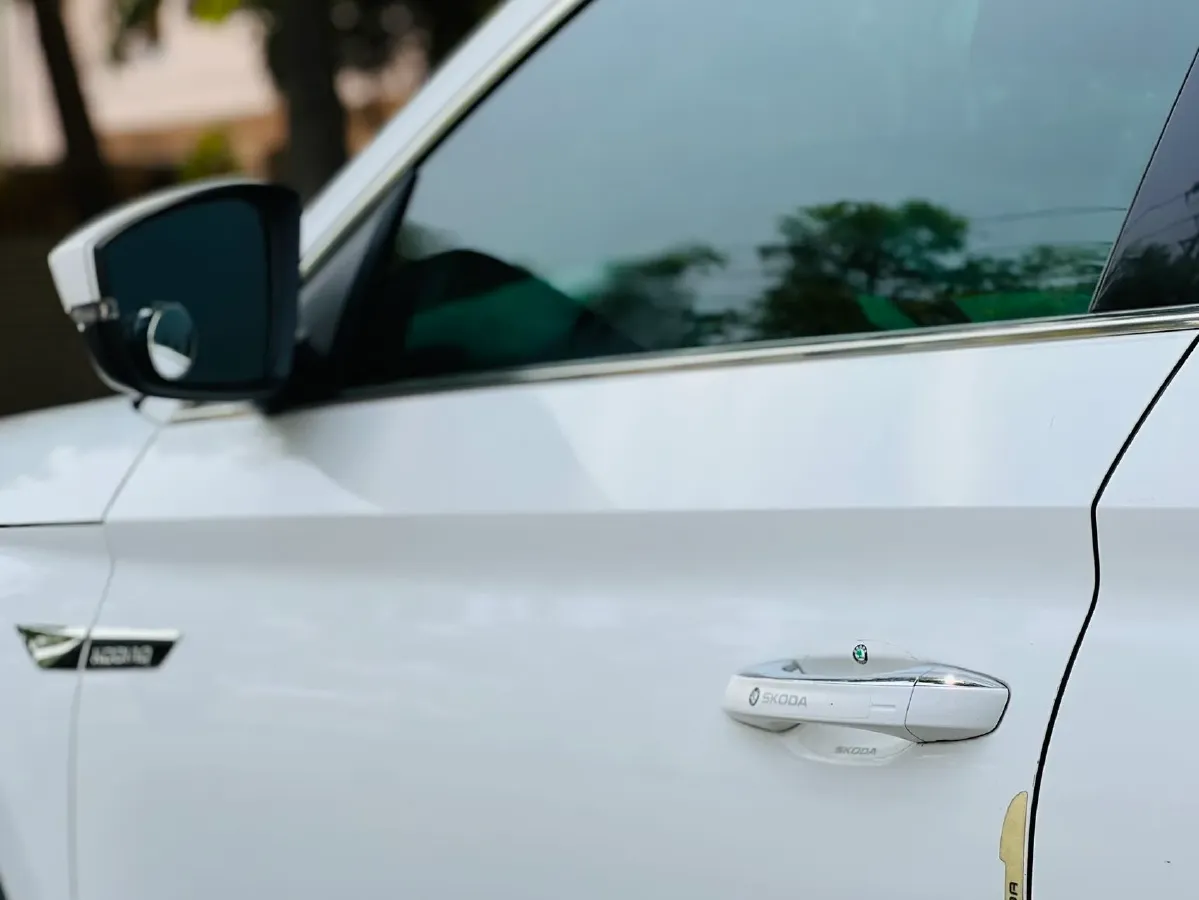2019 Chevrolet Equinox 2.0T 260HP L4 9AT,autocango,china used car exporter,china ev exporter,chinese used car exporter,chinese used ev exporter