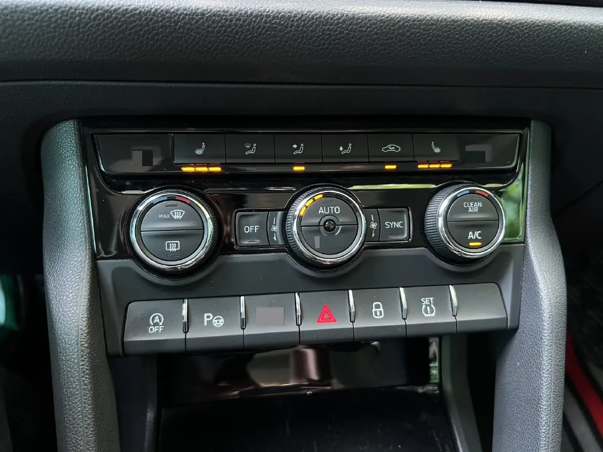 2019 Chevrolet Equinox 2.0T 260HP L4 9AT,autocango,china used car exporter,china ev exporter,chinese used car exporter,chinese used ev exporter