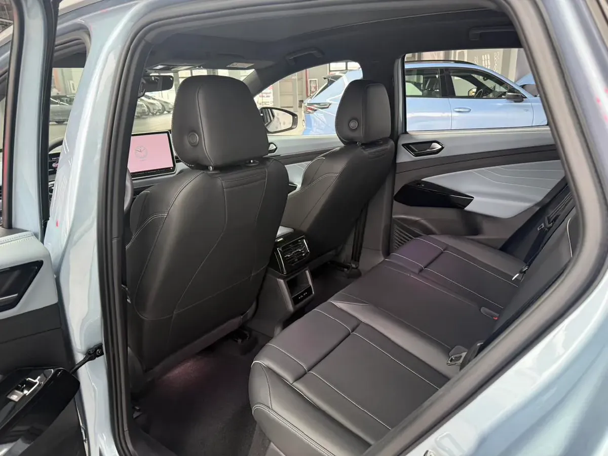 2025 Volkswagen ID.4 X BEV 52.8KWH,autocango,china used car exporter,china ev exporter,chinese used car exporter,chinese used ev exporter