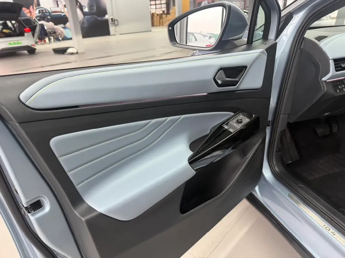 2025 Volkswagen ID.4 X BEV 52.8KWH,autocango,china used car exporter,china ev exporter,chinese used car exporter,chinese used ev exporter