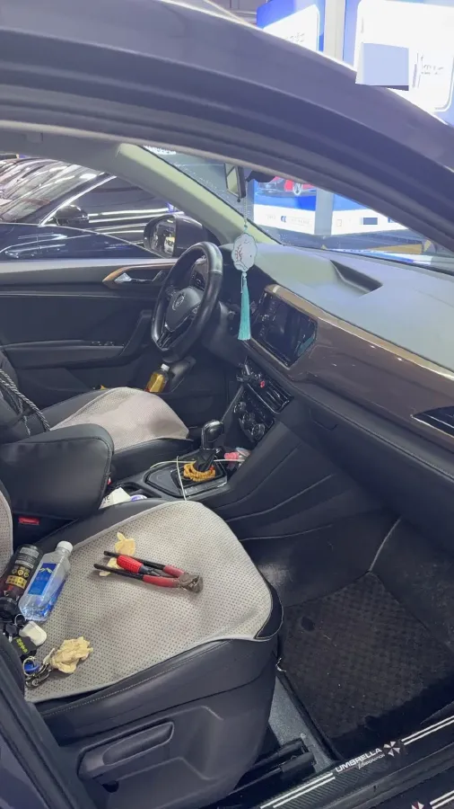 2019 MINI MINI 1.5T 102HP L3 7DCT,autocango,china used car exporter,china ev exporter,chinese used car exporter,chinese used ev exporter