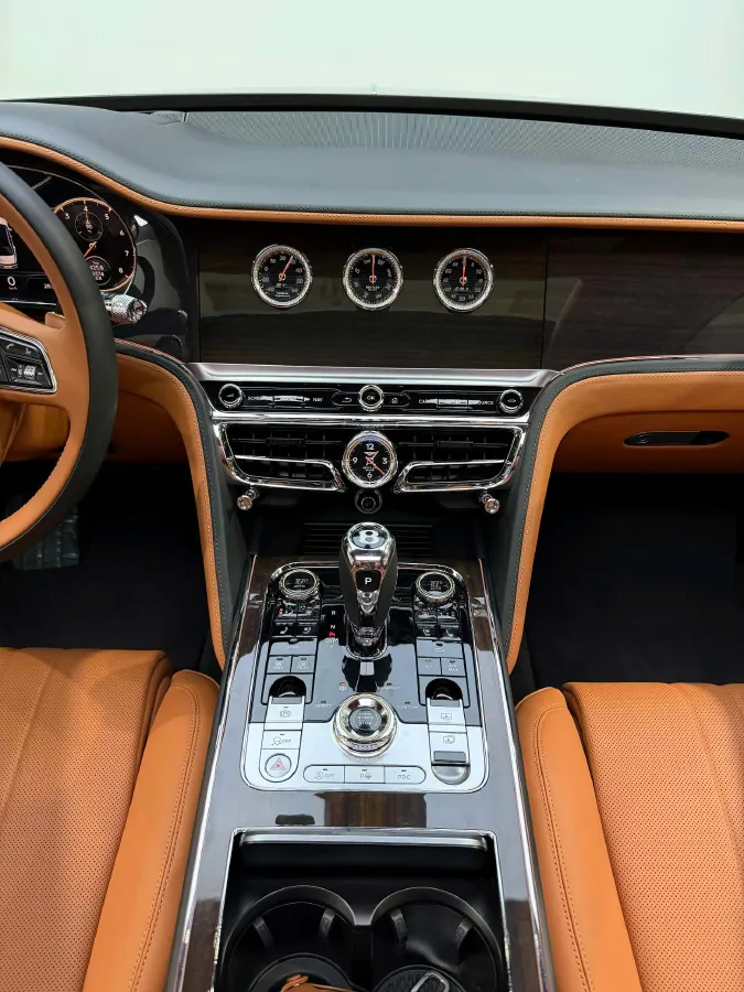 2024 Bentley Flying Spur 4.0T 549HP V8 8DCT,autocango,china used car exporter,china ev exporter,chinese used car exporter,chinese used ev exporter