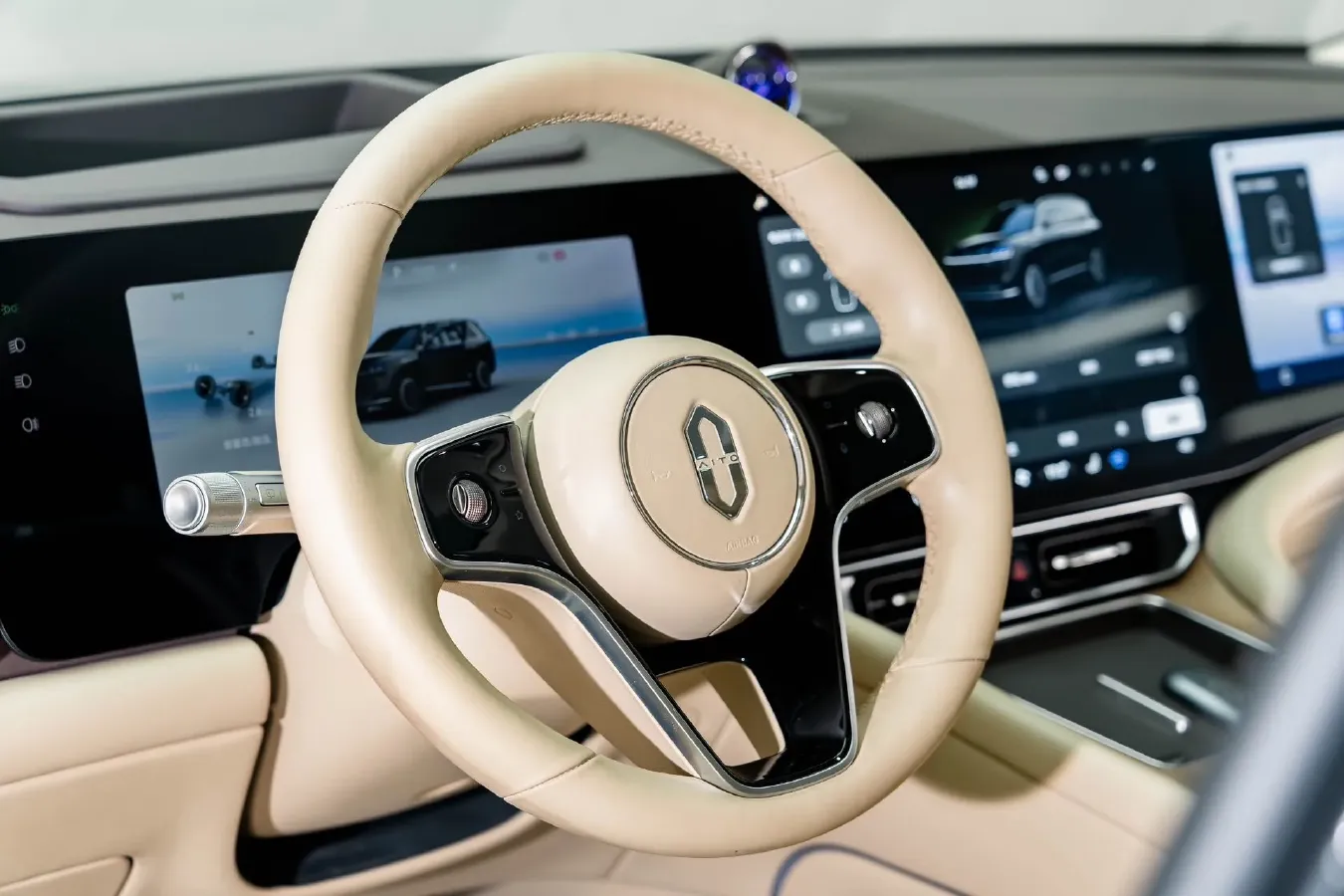 2024 AITO AITO M9 1.5T 152HP L4 REEV 42KWH,autocango,china used car exporter,china ev exporter,chinese used car exporter,chinese used ev exporter