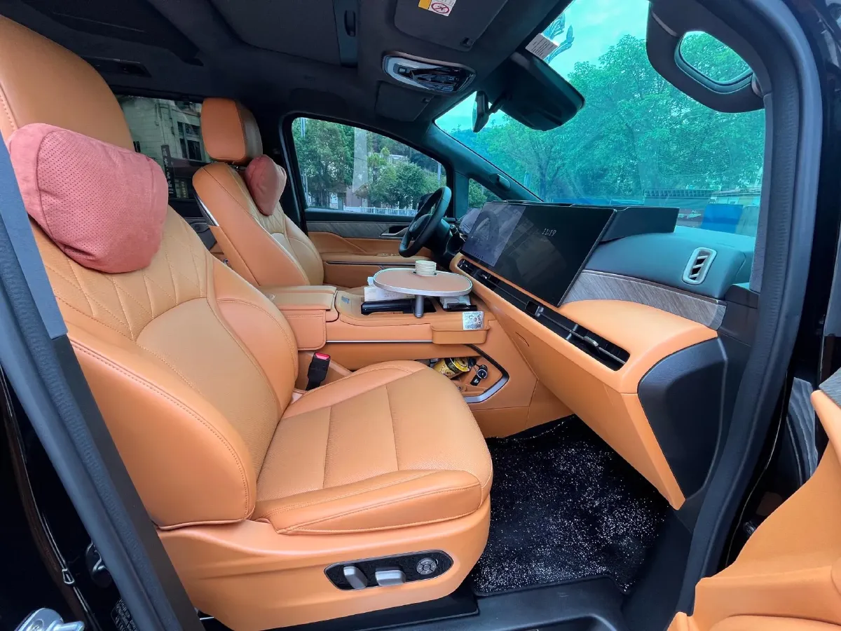 2025 WEY HighMountain 1.5T 170HP L4 4DHT PHEV,autocango,china used car exporter,china ev exporter,chinese used car exporter,chinese used ev exporter