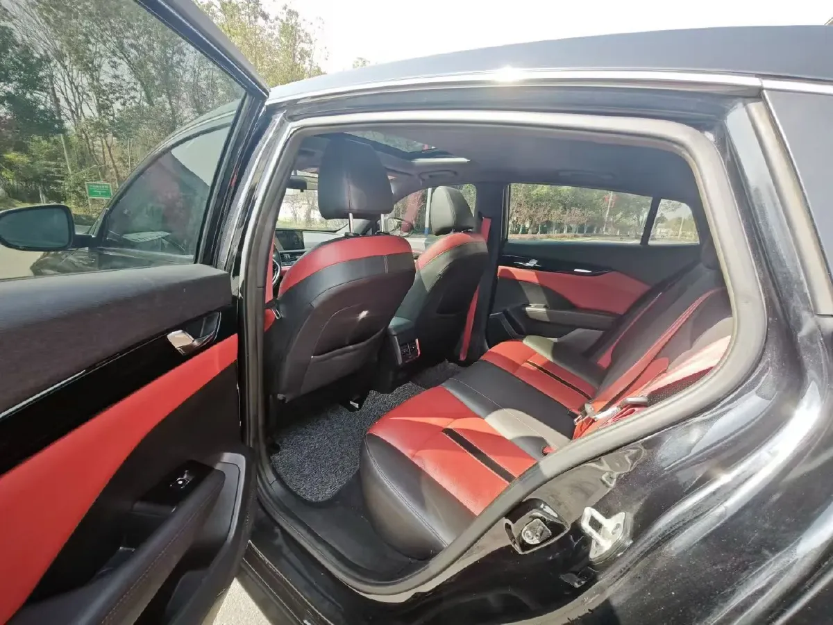 2021 DongFeng Aeolus YiXuan 1.5T 150HP L4 6DCT,autocango,china used car exporter,china ev exporter,chinese used car exporter,chinese used ev exporter