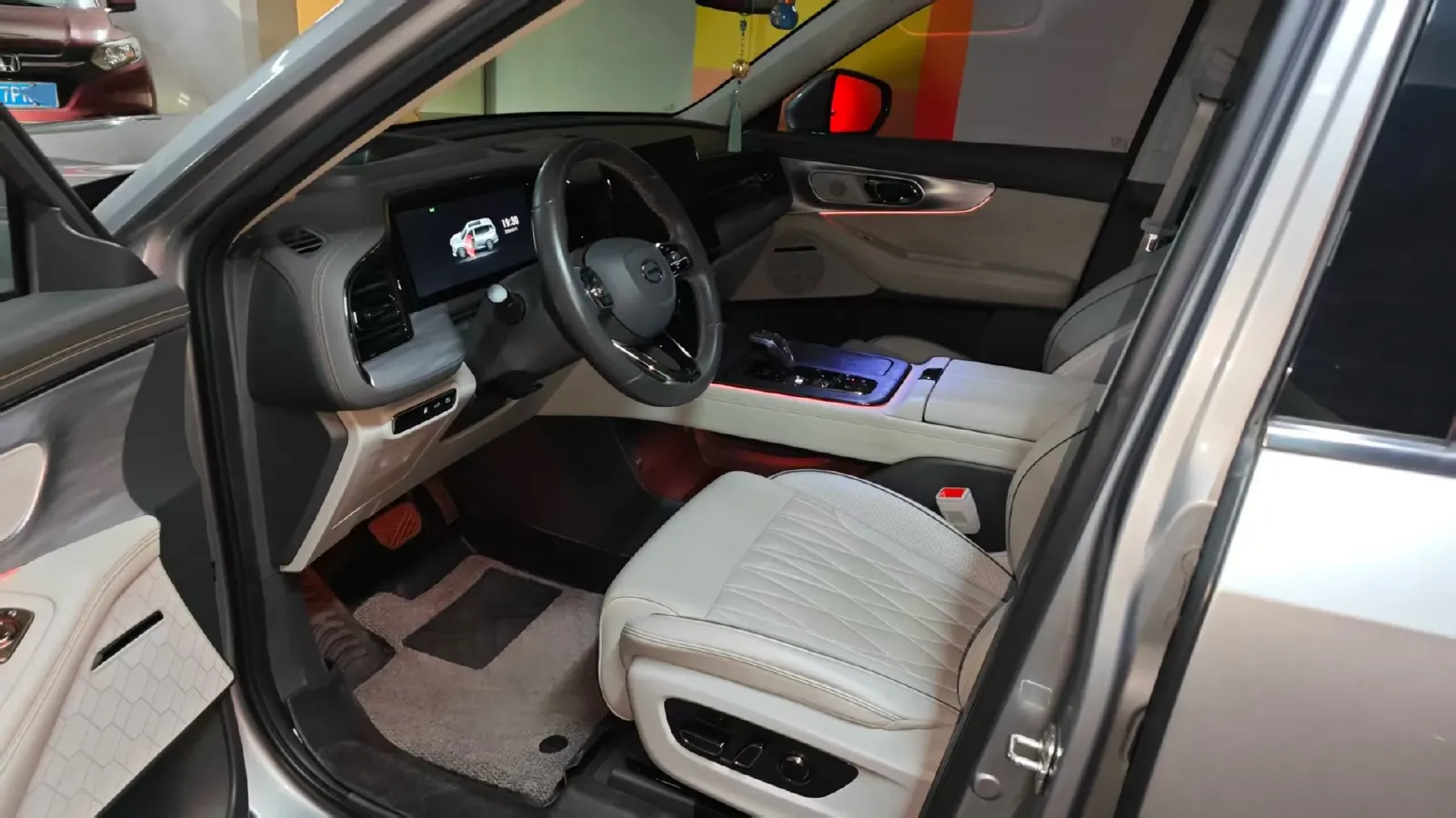 2022 GAC Trumpchi GS8 2.0T 190HP L4 E-CVT Hybrid,autocango,china used car exporter,china ev exporter,chinese used car exporter,chinese used ev exporter