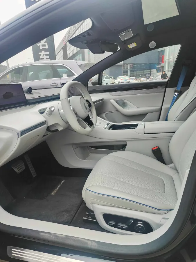 2025 Luxeed S7 BEV 82KWH,autocango,china used car exporter,china ev exporter,chinese used car exporter,chinese used ev exporter