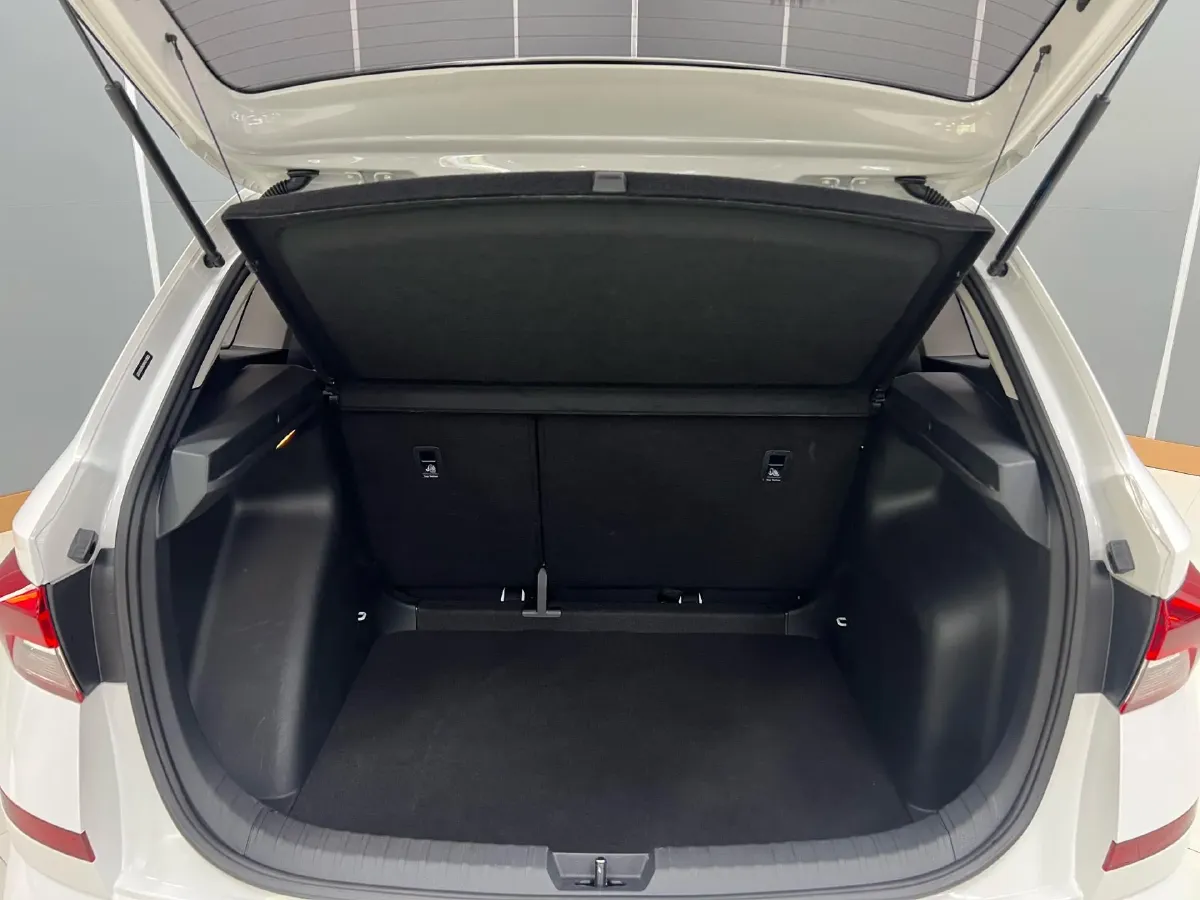 2023 Skoda Kamiq 1.5L 112HP L4 6AT,autocango,china used car exporter,china ev exporter,chinese used car exporter,chinese used ev exporter