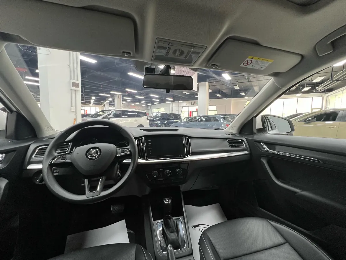 2023 Skoda Kamiq 1.5L 112HP L4 6AT,autocango,china used car exporter,china ev exporter,chinese used car exporter,chinese used ev exporter