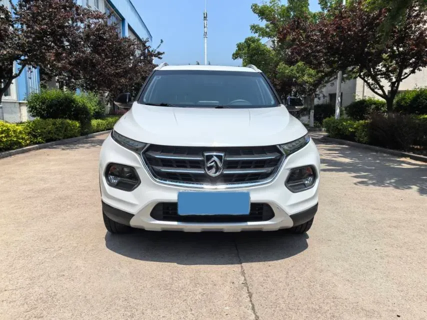 2017 BaoJun 510 1.5L 112HP L4 6MT,autocango,china used car exporter,china ev exporter,chinese used car exporter,chinese used ev exporter