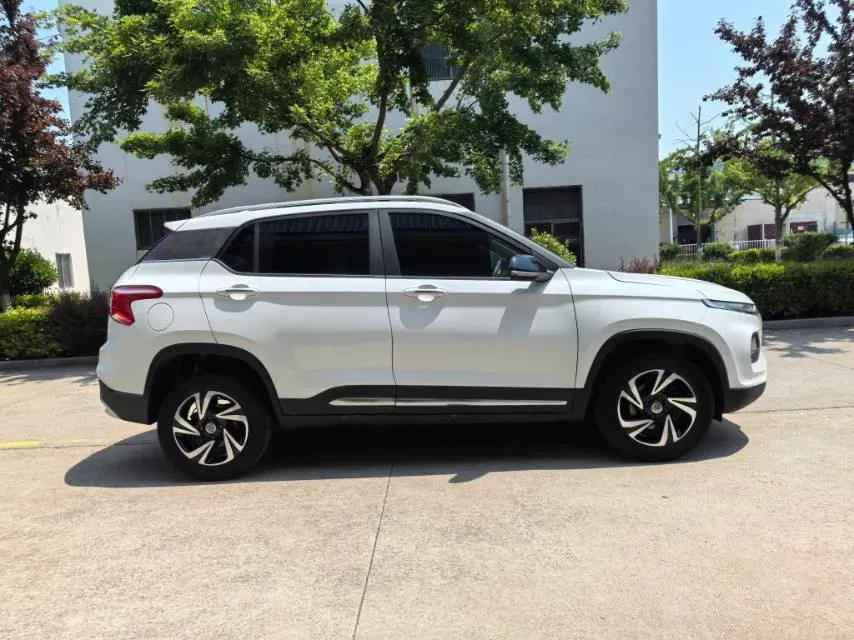 2017 BaoJun 510 1.5L 112HP L4 6MT,autocango,china used car exporter,china ev exporter,chinese used car exporter,chinese used ev exporter