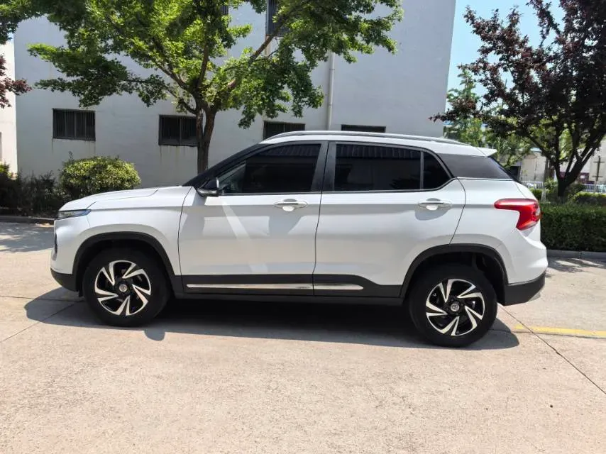 2017 BaoJun 510 1.5L 112HP L4 6MT,autocango,china used car exporter,china ev exporter,chinese used car exporter,chinese used ev exporter