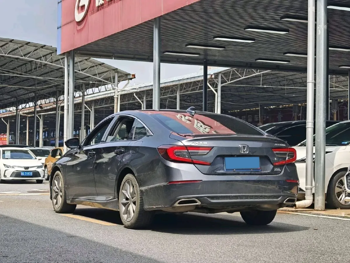 2022 Honda Accord 1.5T 194HP L4 CVT,autocango,china used car exporter,china ev exporter,chinese used car exporter,chinese used ev exporter