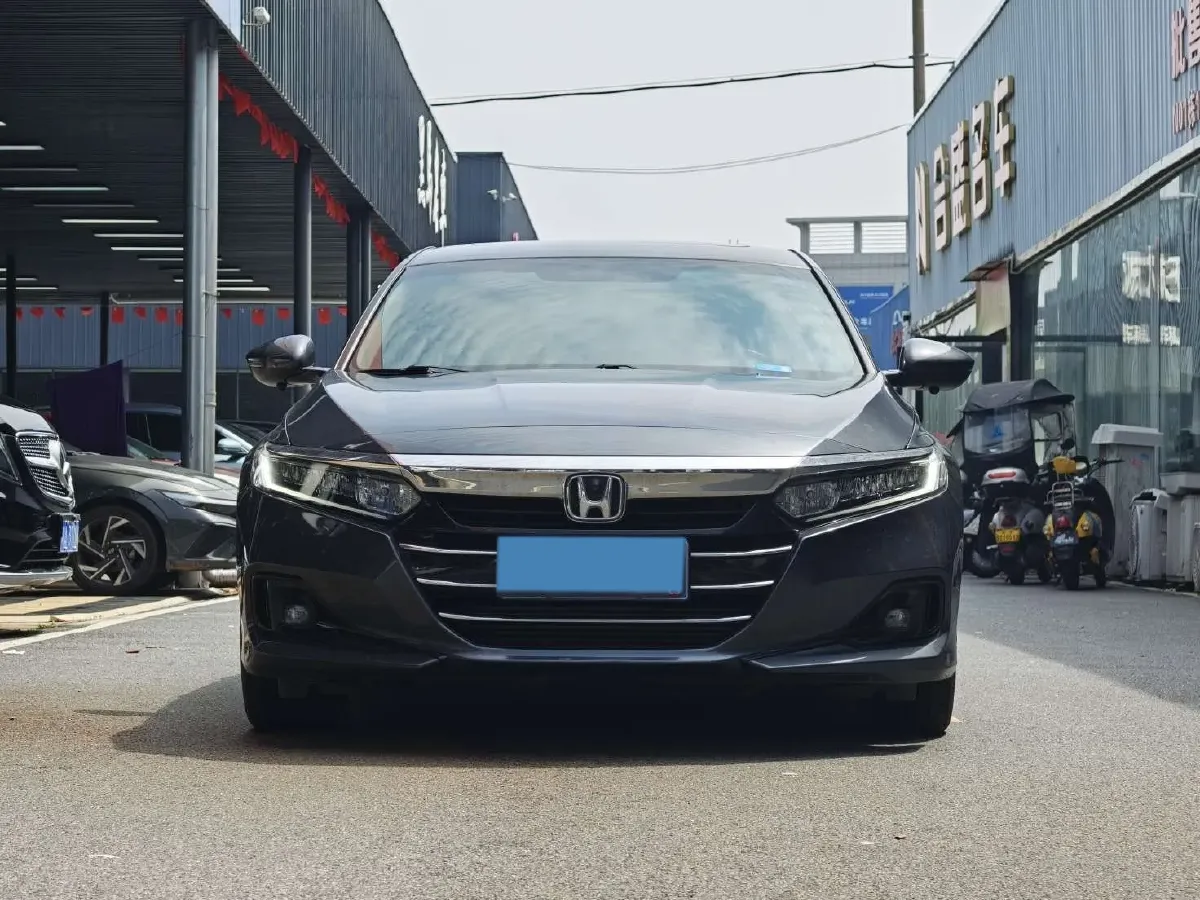 2022 Honda Accord 1.5T 194HP L4 CVT,autocango,china used car exporter,china ev exporter,chinese used car exporter,chinese used ev exporter