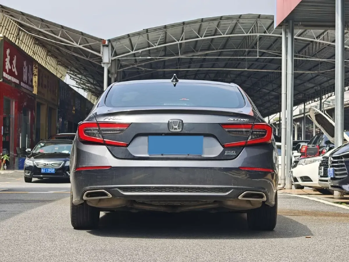 2022 Honda Accord 1.5T 194HP L4 CVT,autocango,china used car exporter,china ev exporter,chinese used car exporter,chinese used ev exporter