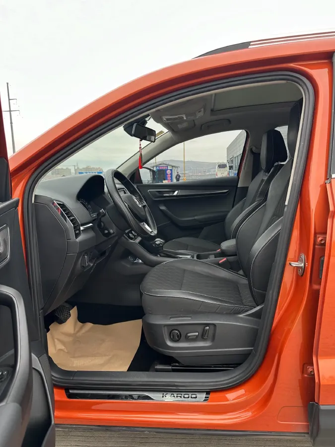 2021 Skoda Karoq 1.4T 150HP L4 7DCT,autocango,china used car exporter,china ev exporter,chinese used car exporter,chinese used ev exporter