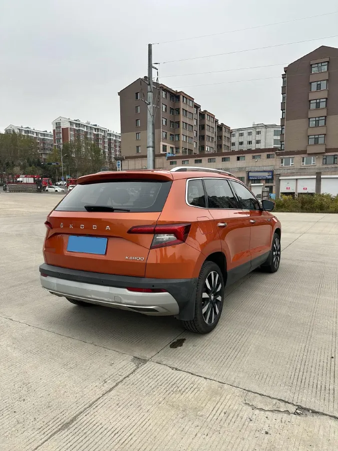 2021 Skoda Karoq 1.4T 150HP L4 7DCT,autocango,china used car exporter,china ev exporter,chinese used car exporter,chinese used ev exporter