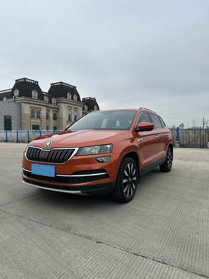 2021 Skoda Karoq 1.4T 150HP L4 7DCT,autocango,china used car exporter,china ev exporter,chinese used car exporter,chinese used ev exporter