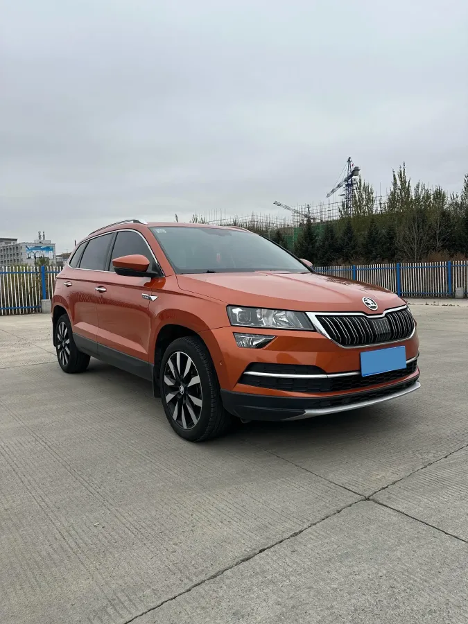 2021 Skoda Karoq 1.4T 150HP L4 7DCT,autocango,china used car exporter,china ev exporter,chinese used car exporter,chinese used ev exporter