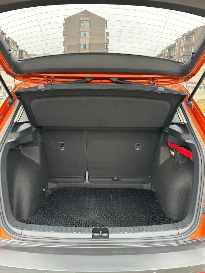 2021 Skoda Karoq 1.4T 150HP L4 7DCT,autocango,china used car exporter,china ev exporter,chinese used car exporter,chinese used ev exporter