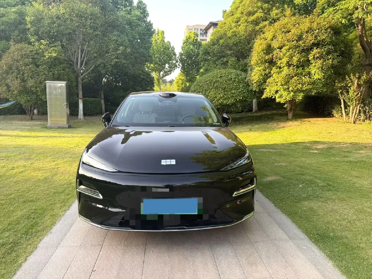 2025 Geely Galaxy Starshine 8 1.5T 163HP L4 3DHT PHEV 27.69KWH,autocango,china used car exporter,china ev exporter,chinese used car exporter,chinese used ev exporter