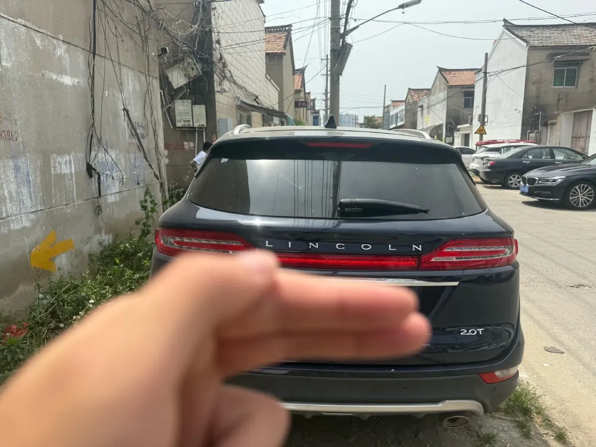 2019 Lincoln MKC 2.0T 203HP L4 6AT,autocango,china used car exporter,china ev exporter,chinese used car exporter,chinese used ev exporter