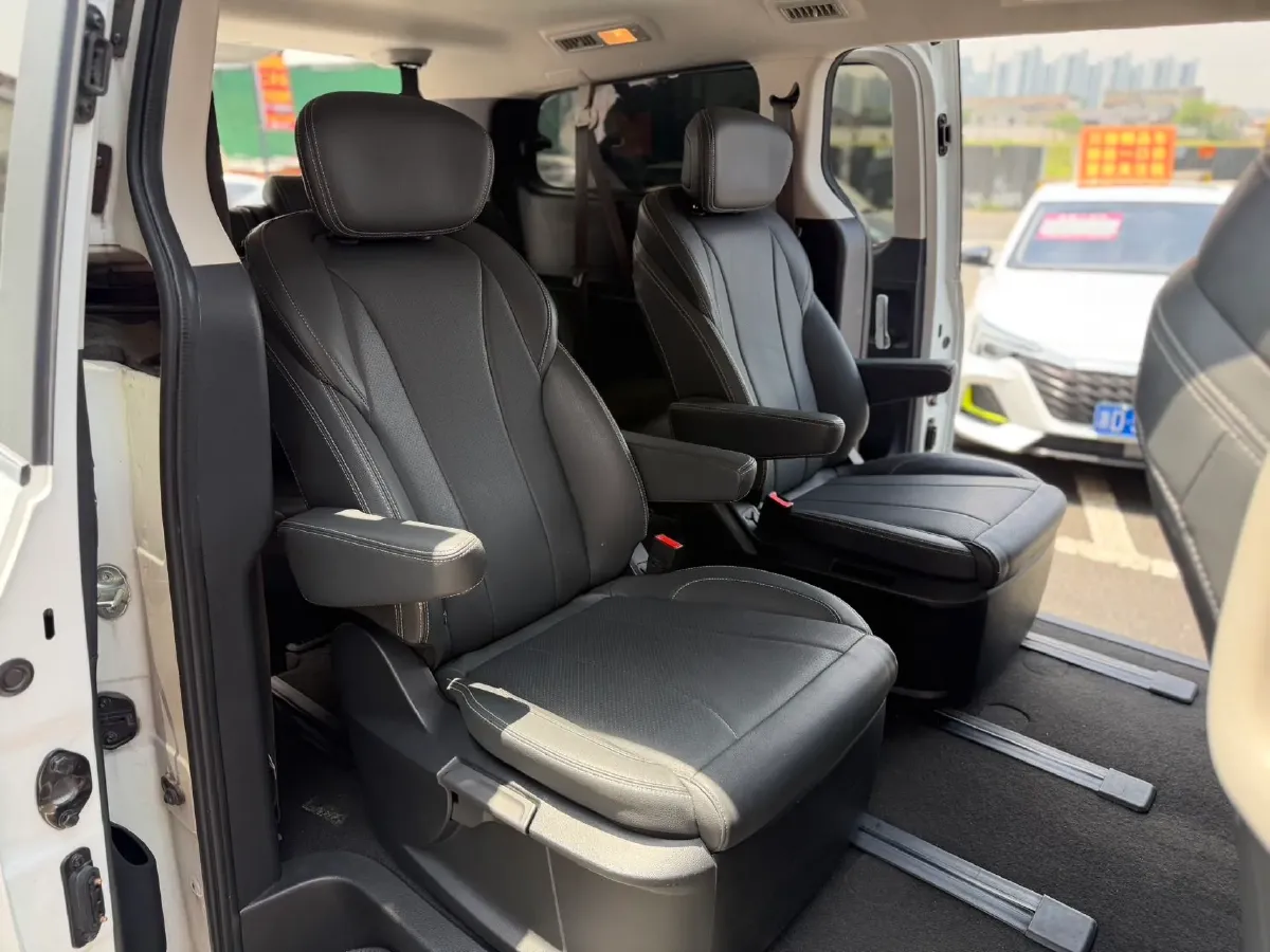 2023 MAXUS G20 2.0T 224HP L4 8AT,autocango,china used car exporter,china ev exporter,chinese used car exporter,chinese used ev exporter