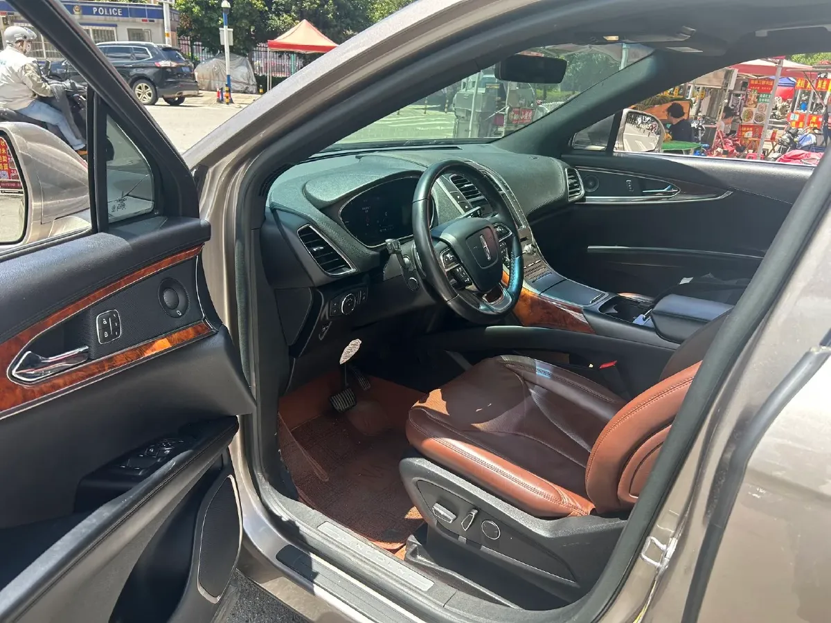2019 Lincoln Nautilus 2.0T 235HP L4 8AT,autocango,china used car exporter,china ev exporter,chinese used car exporter,chinese used ev exporter